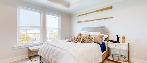 Fer et planche à repasser, lit parapluie, Wi-Fi, draps fournis