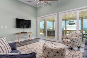 TV - Beach house with Gulf views, deck, hot tub, new pool, grill, & WiFi (Dauphin Island)