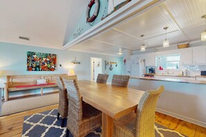 Dining - Island Gem on the Water With Private Dock, Large Deck, Gas Grill & WiFi - Dogs OK (Dauphin Island)
