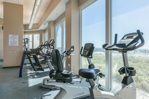 Fitness facility - Coastal Condo w/ Balcony & Shared Pools/Hot Tubs/Gym and Gulf views (Gulf Shores)