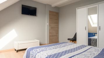 2 chambres, fer et planche Ă repasser, Wi-Fi, draps fournis