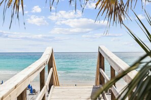 On the beach - Sandpiper's Retreat|Gulf Front|Private Pool|Golf Cart (Santa Rosa Beach)