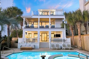 A heated pool - Sandpiper's Retreat|Gulf Front|Private Pool|Golf Cart (Santa Rosa Beach)