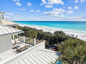 Property grounds - Sandpiper's Retreat|Gulf Front|Private Pool|Golf Cart (Santa Rosa Beach)