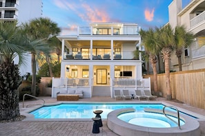 A heated pool - Sandpiper's Retreat|Gulf Front|Private Pool|Golf Cart (Santa Rosa Beach)