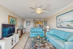 TV, offices - Elegant, Gulf-front condo with amazing view, pool, covered balcony, W/D & AC (Gulf Shores)