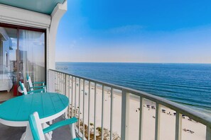 Property grounds - Wonderful Home on 12th Floor of Beachfront Resort w/Shared Pool & Hot Tub, WiFi (Orange Beach)