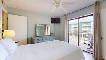 2 bedrooms, internet, bed sheets
