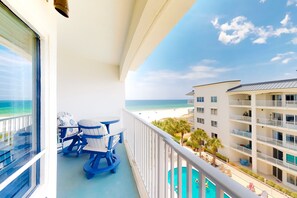 Property grounds - Condo in beachfront complex with partial Gulf views, balcony, pools, & gym (Orange Beach)