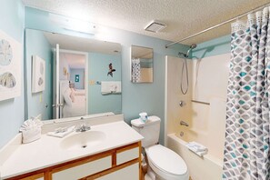 Shower, hair dryer, towels - Beachfront condo with Gulf view, balcony, pools, hot tub & gym (Orange Beach)
