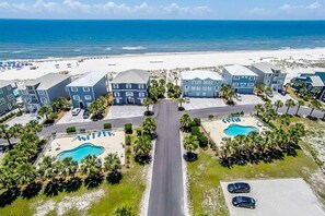Exterior - Beachfront home with gorgeous Gulf view, boardwalk, 3 decks & pool access (Orange Beach)