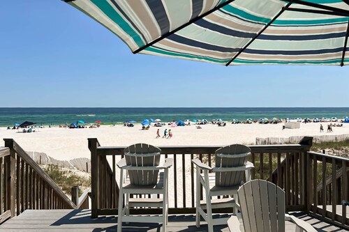 Beachfront Gem - 3 bedroom townhome with waterfront deck