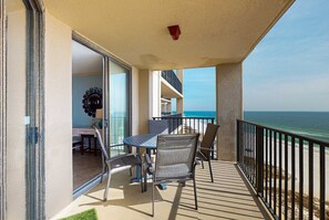 Outdoor dining - Gulf-front escape with pools & gym - walk to beach & dining (Orange Beach)