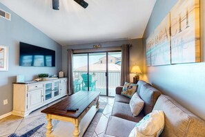 TV - Oceanfront Condo w Shared Pool, Ocean View, High-Speed WiFi, and Central AC (Orange Beach)