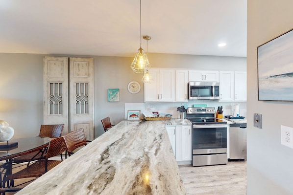Fridge, microwave, oven, dishwasher - Updated condo with Gulf & river views & pool - across from beach & near dining (Orange Beach)