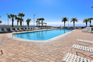 Pool - Coastal condo with special fall & winter rates (Orange Beach)