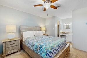 1 bedroom, iron/ironing board, WiFi, bed sheets - Snowbird-friendly, 1 BR Gulf side condo with 4 outdoor pools (Orange Beach)