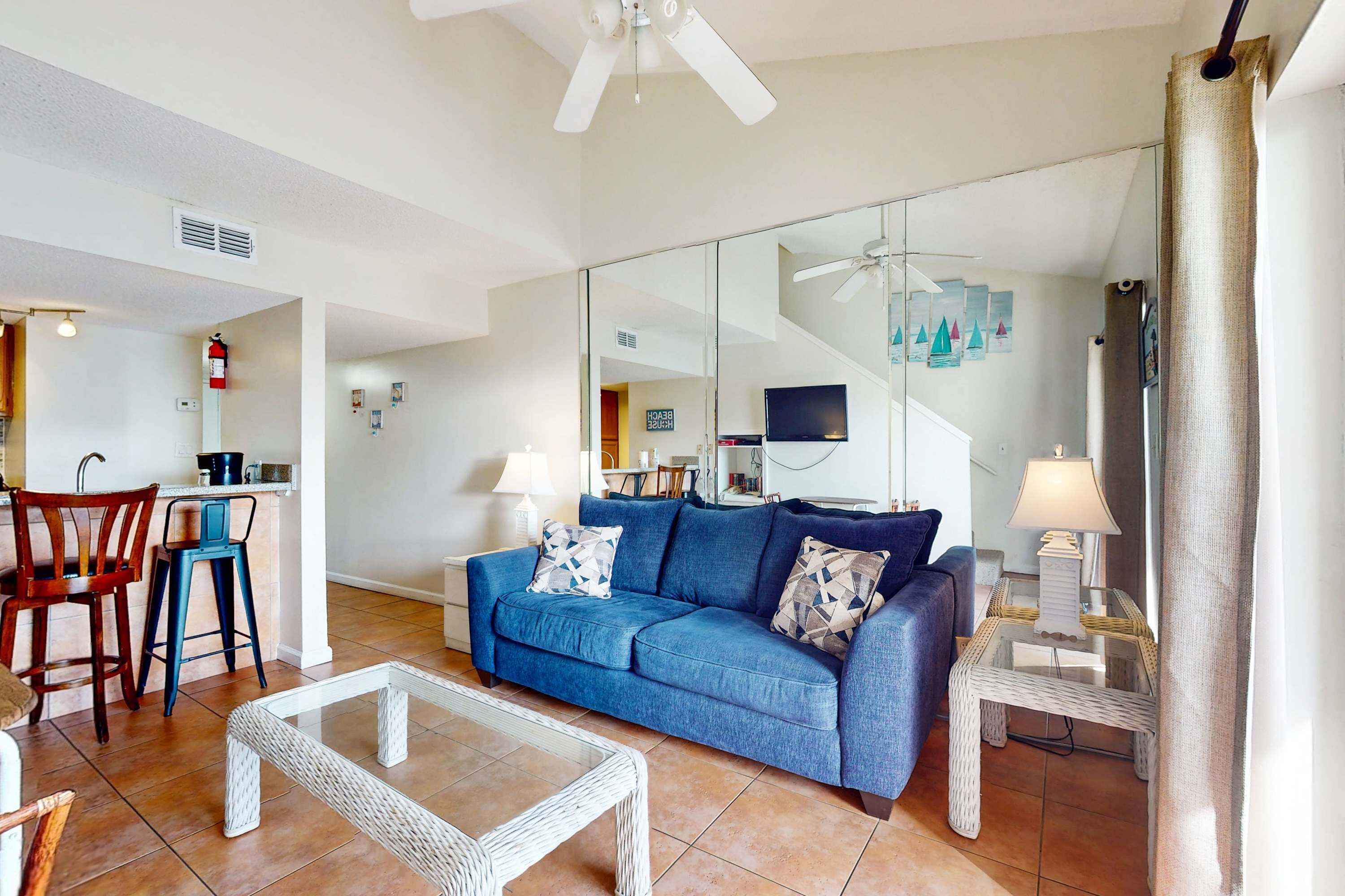 Tv, dvd-spelare och kontor