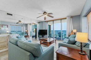 TV, DVD player - Stunning beachfront condo w/ a full kitchen, private balcony, & shared pools (Orange Beach)