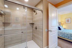 Shower, towels - Waterfront condo with expansive corner balcony, grill area, & multiple shared pools (Orange Beach)