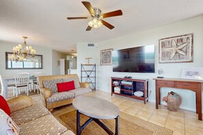 TV - Gulf-front condo with deep corner balcony, beach view, pools & gym (Orange Beach)