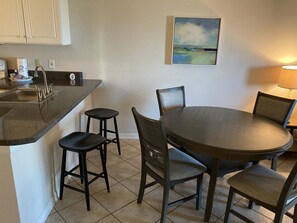 Dining - Second floor condo with Gulf view, shared pool, central AC, & BBQ area (Orange Beach)