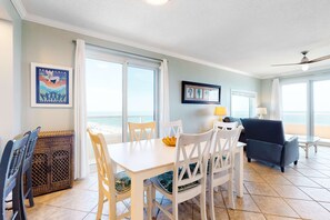 Dining - Beachfront condo with Gulf view, indoor/outdoor pools (Orange Beach)