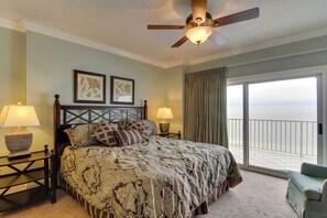 3 bedrooms, iron/ironing board, WiFi, bed sheets - Gulf-front penthouse condo with pool, hot tub, & sauna - on the beach (Orange Beach)