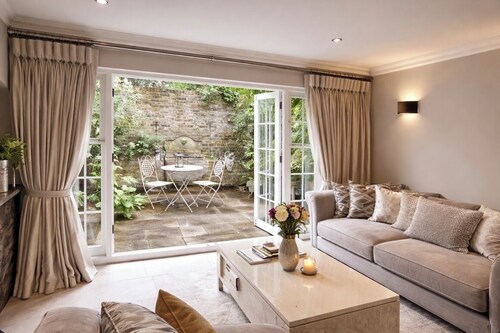 Charming 2-bedroom house in London perfect for your getaway with Netflix
