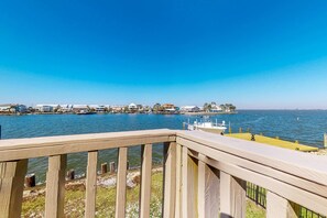 Property grounds - Dog-Friendly Bayfront Getaway w/ Two Kitchens, Free WiFi, & a Great Location! (Dauphin Island)