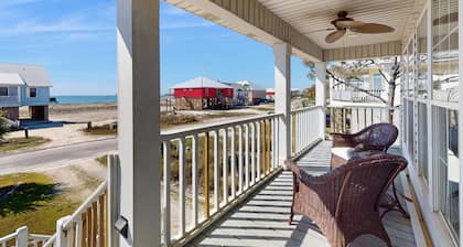 Dog-Friendly Oceanside Home with Free WiFi, Central AC, Private W&D, Balcony