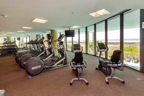 Fitness facility - Bright & beachy waterfront condo with pools, tennis, gym, spacious balcony & W/D (Dauphin Island)