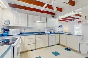 Fridge, microwave, oven, stovetop - Bayfront home with private dock, deck & sleeper porch - dog-friendly (Dauphin Island)