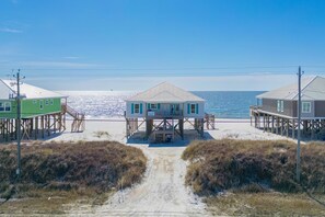 Exterior - Spacious Gulf front home w/ spectacular sunrise & sunset views (Dauphin Island)