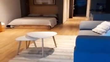 Soundproofing, free WiFi