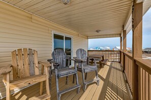 Outdoor dining - Spectacular Gulf-front home with covered porch & views - on the beach (Dauphin Island)
