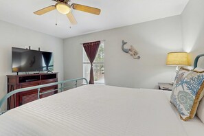 3 bedrooms, desk, iron/ironing board, WiFi - Island Home With Spacious Deck, Lower Patio, Free WiFi, & Beach Access Nearby (Dauphin Island)