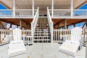 Terrace/patio - Dog friendly, beach front home with stunning views, gas grill, and elevator (Dauphin Island)