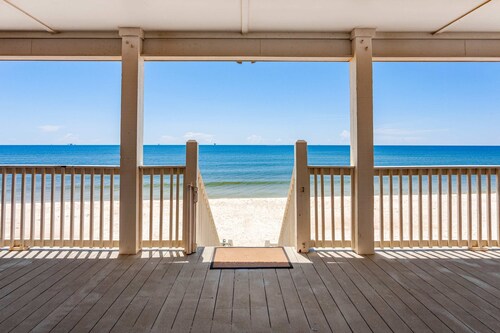 Dog friendly, beach front home with stunning views, gas grill, and elevator