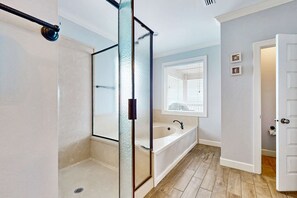 Shower, hair dryer, towels - Dog friendly, beach front home with stunning views, gas grill, and elevator (Dauphin Island)