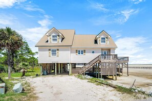 Exterior - Dog-friendly beach house w/ stunning water views, wrap-around decks & a loft (Dauphin Island)