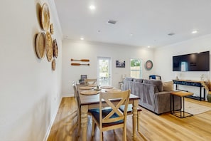 Interior - New townhome close to The Wharf and a short drive for beach access! (Orange Beach)