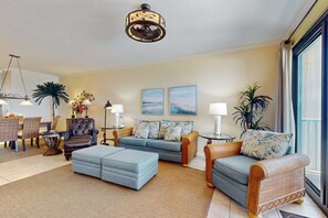 TV, DVD player, offices - Bright beachfront condo with 2 Gulf-side pools, tennis courts & fitness room (Orange Beach)