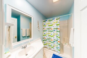 Shower, towels