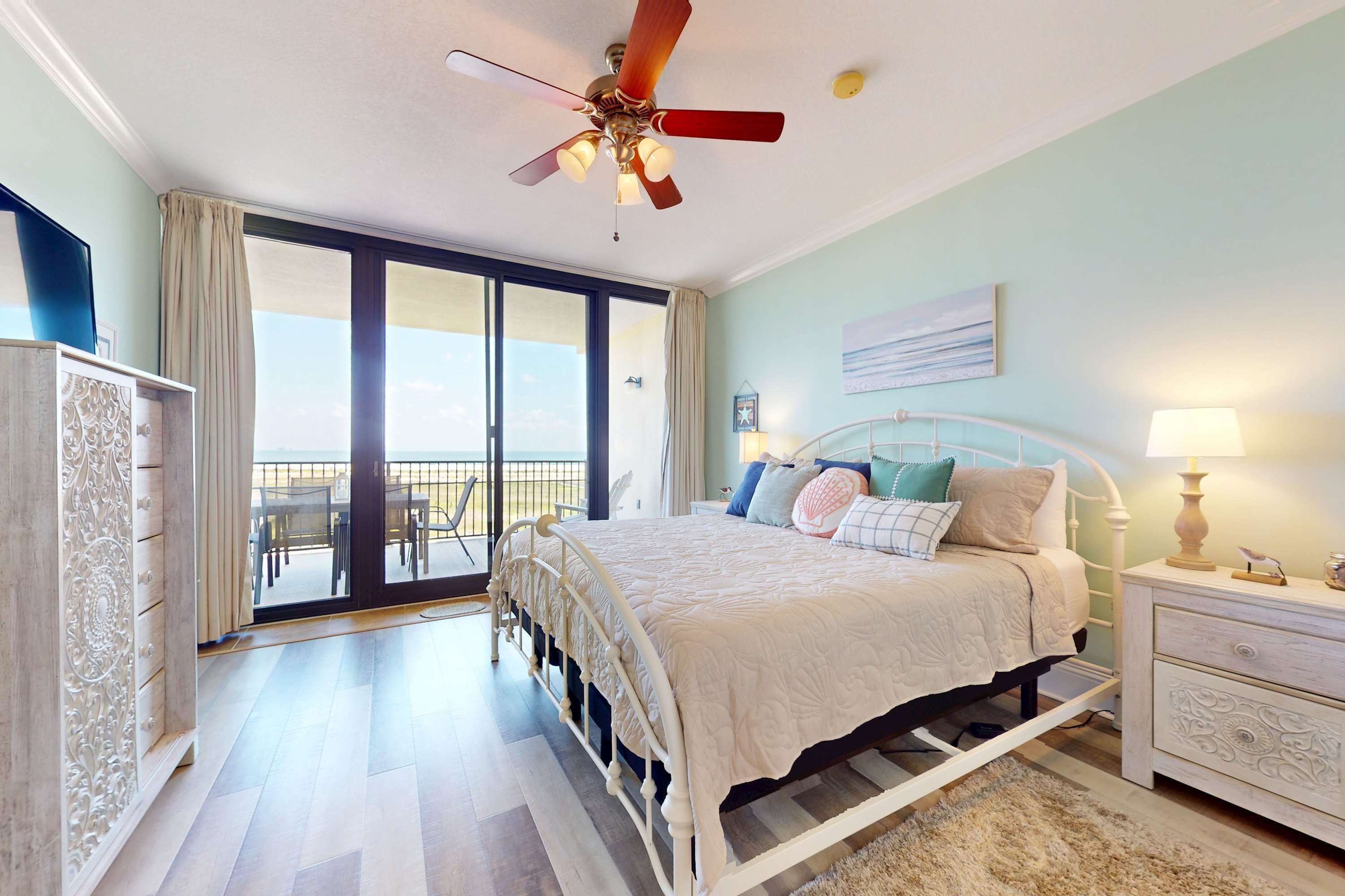 2 多间卧室、熨斗/熨衣板、WiFi、床单