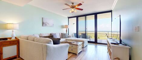 Televisión, reproductor de DVD y oficina