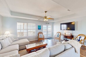 TV, DVD player - Dog-friendly beachfront home with spacious deck, amazing views of the Gulf (Dauphin Island)