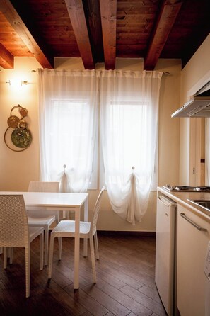 Comfort Apartment | Dining - Piccola Venezia Room (Chioggia)