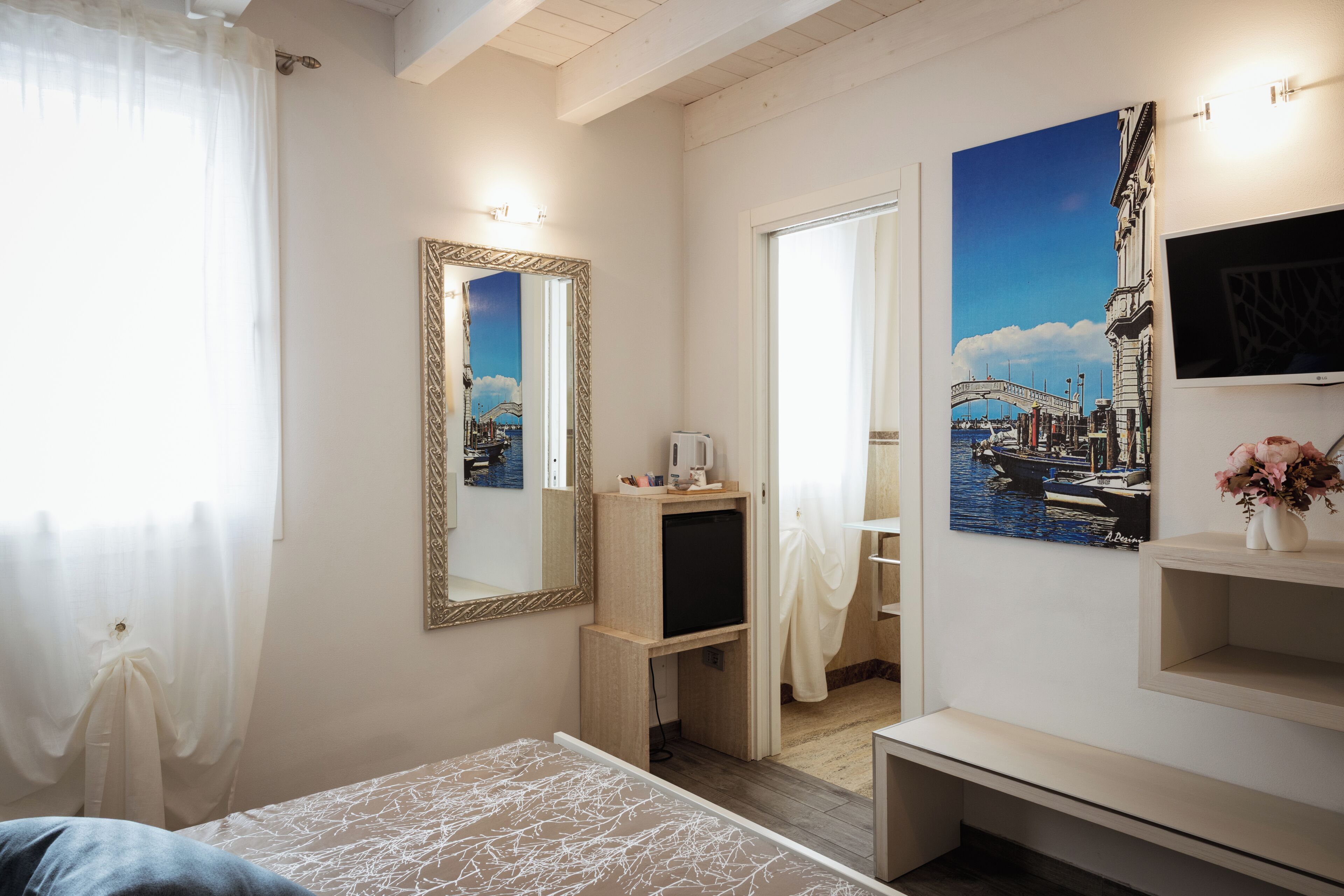 Classic Double Room | Free WiFi