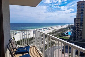 Property grounds - 8th-floor beachfront condo w/ fitness center, hot tub, tennis courts, & 3 pools (Orange Beach)